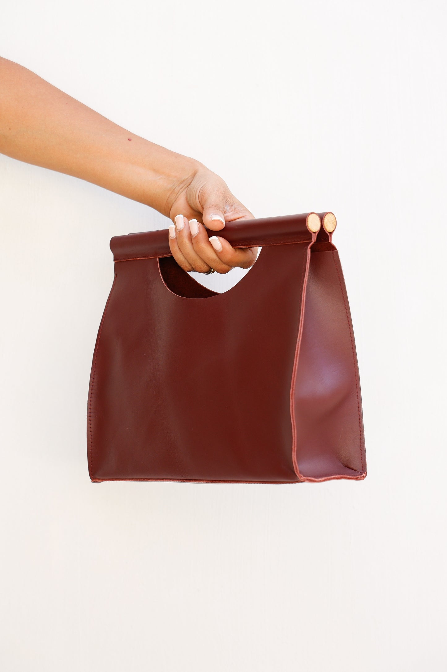 Minimalist Leather Clutch with Wooden Handle – Soleh | Handmade Cowhide Bag | Black or Brown