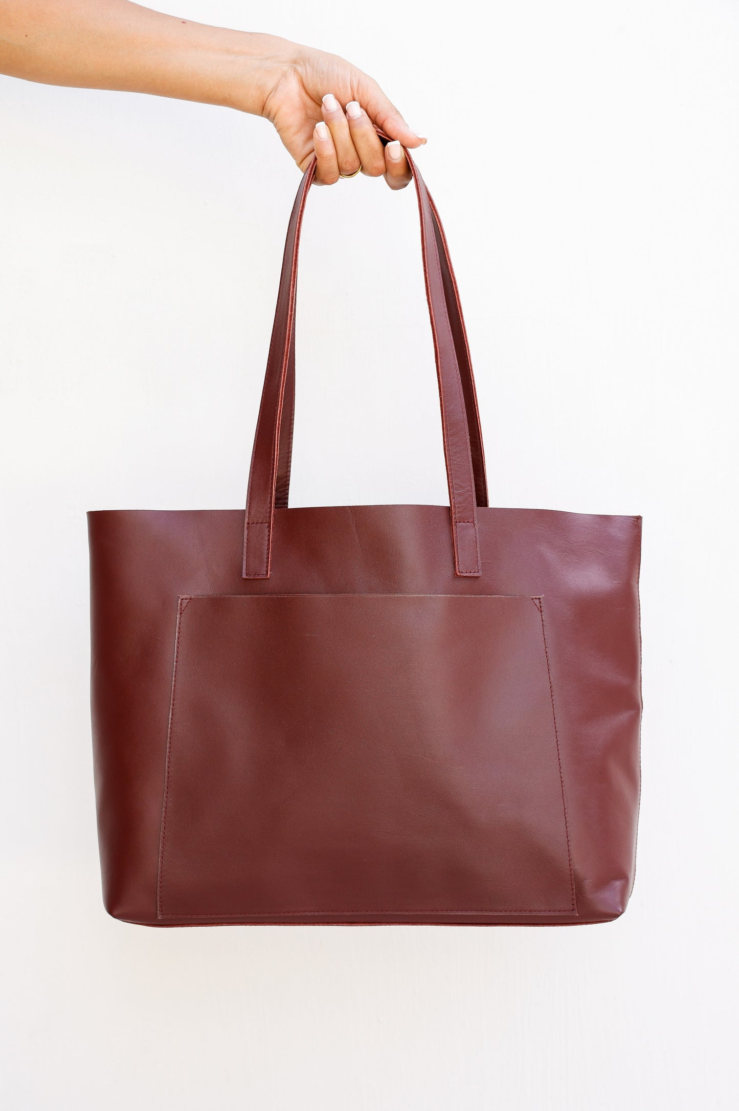 Handmade Leather Tote Bag – Large Cowhide Shoulder Bag with Pocket